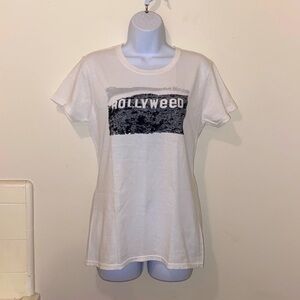 Women’s Hollyweed/Hollywood Sign New Year’s Day Prank Graphic Tee